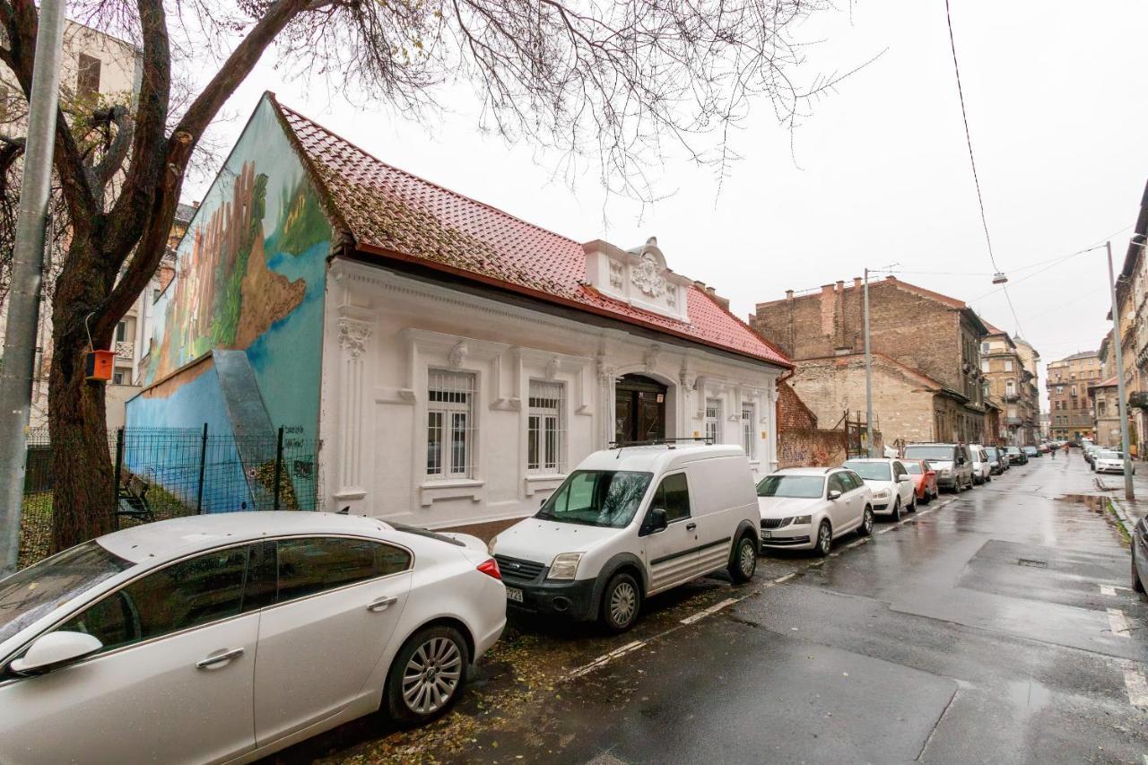 Modern Stay In Authentic Central Area Budapest Exterior photo