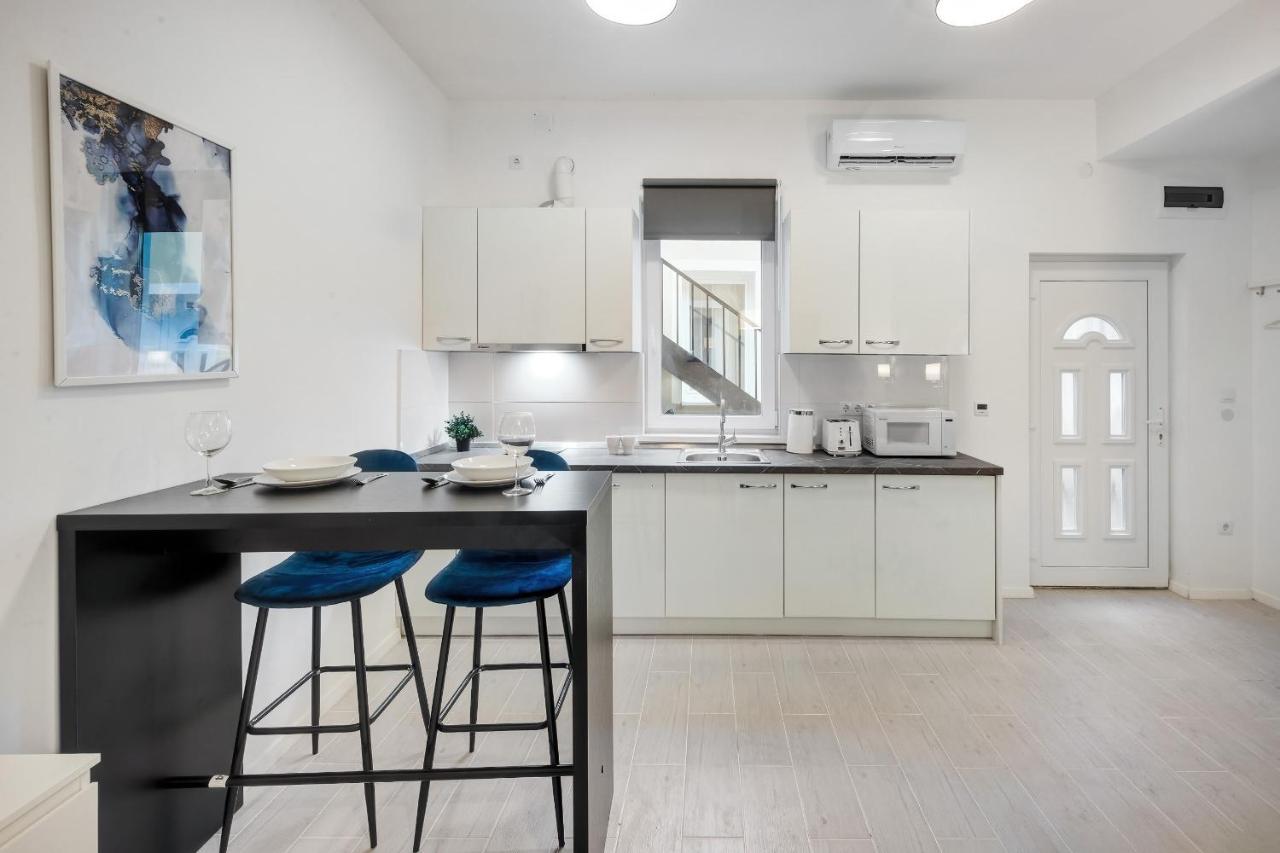 Modern Stay In Authentic Central Area Budapest Exterior photo